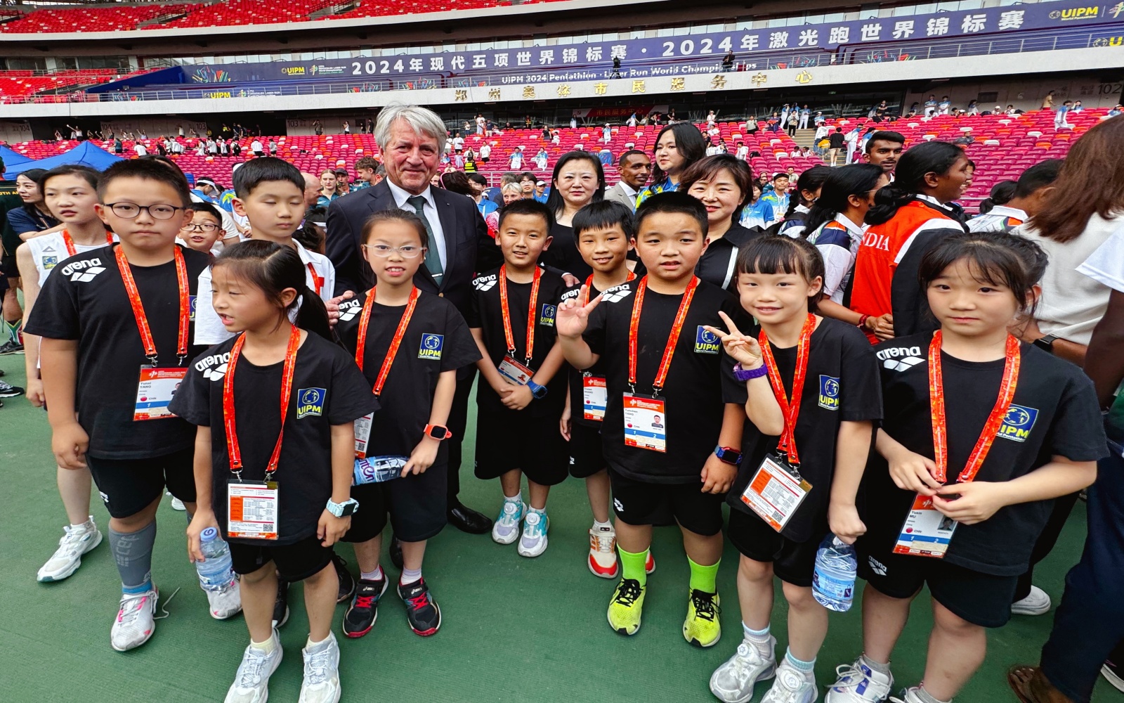 2024现代五项“双世锦赛”激光跑U13混合接力实况转播